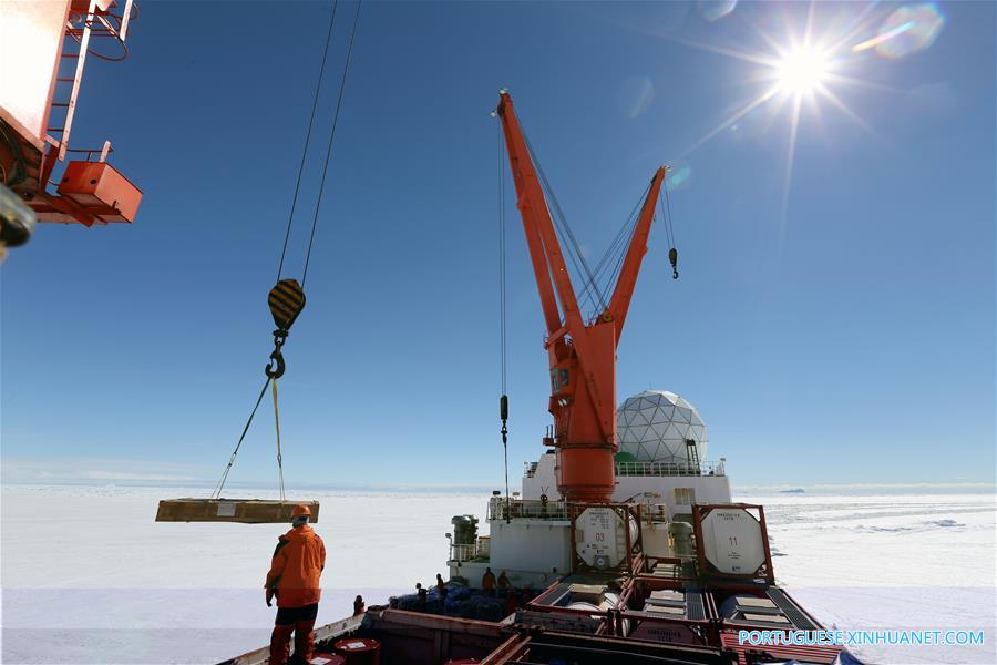 Equipe de expedi??o antártica da China chega à esta??o Zhongshan