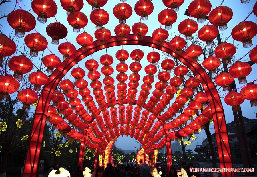 Festival de lanternas em Wuhan