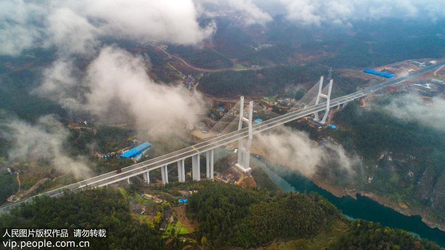 Autoestrada entre Zunyi e Guiyang aberta ao transito