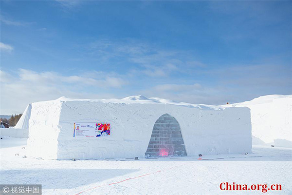 Primeiro hotel de gelo da China aberto na Mongólia Interior