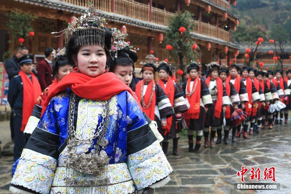 Galeria: Comunidades da etnia Dong preparam a chegada do festival de Dongnian