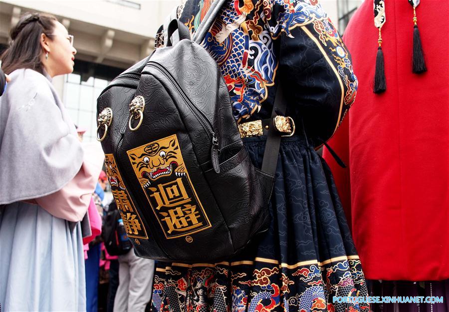 Concurso sobre conhecimento da cultura tradicional chinesa em Shanghai