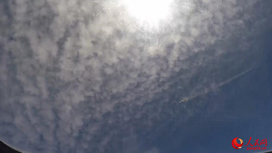 Ca?as chineses realizam simula??o de cenário de combate