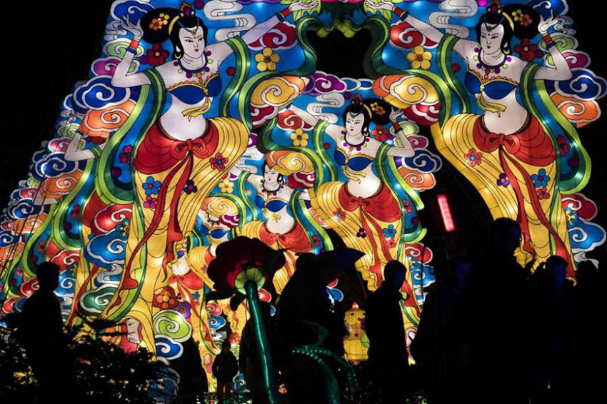 Lanternas tradicionais chinesas exibidas em Gaillac, Fran?a