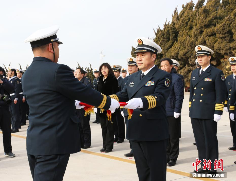 Nova gera??o de fragatas chinesas entra ao servi?o da marinha