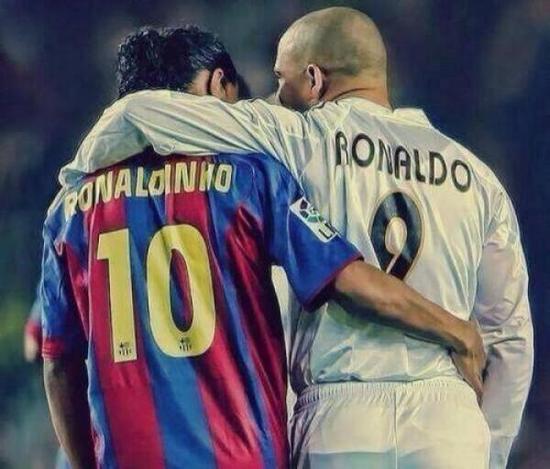 Ronaldinho Gaúcho pendura as chuteiras