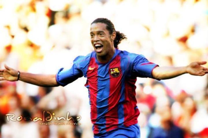 Ronaldinho Gaúcho pendura as chuteiras