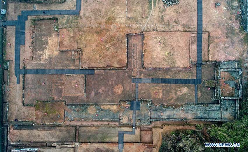 Escava??o confirma ruínas do maior templo taoísta da China