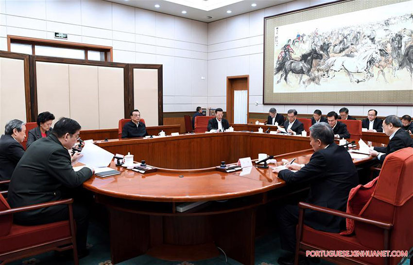 Premiê chinês pede reformas e inova??o para novo progresso