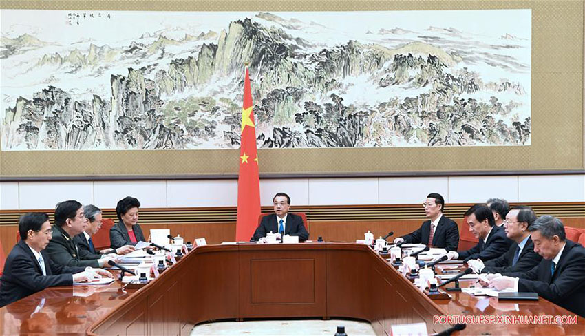Premiê chinês pede reformas e inova??o para novo progresso
