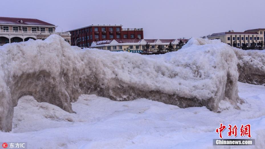 Galeria: Baía no mar Bohai congela com chegada de frente fria