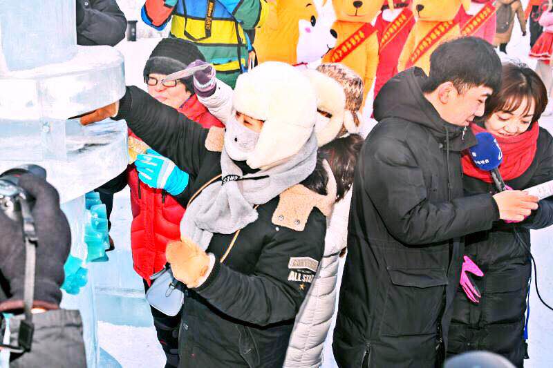 Galeria: caixa postal de gelo entra ao servi?o em Harbin