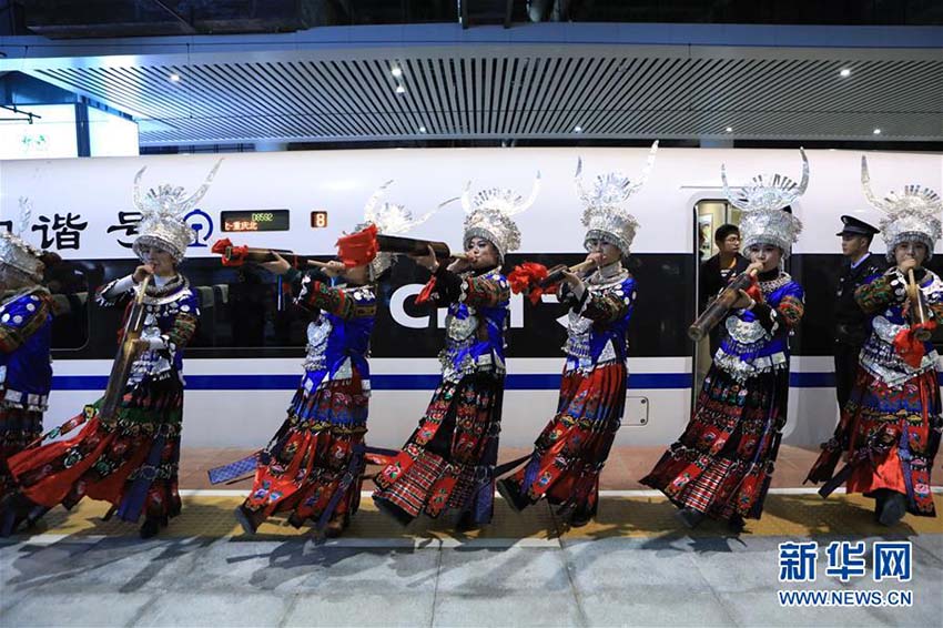 Nova ferrovia liga principais cidades no sudoeste da China