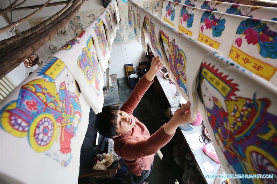Artistas lidam com demanda de pinturas de Ano Novo em Shandong
