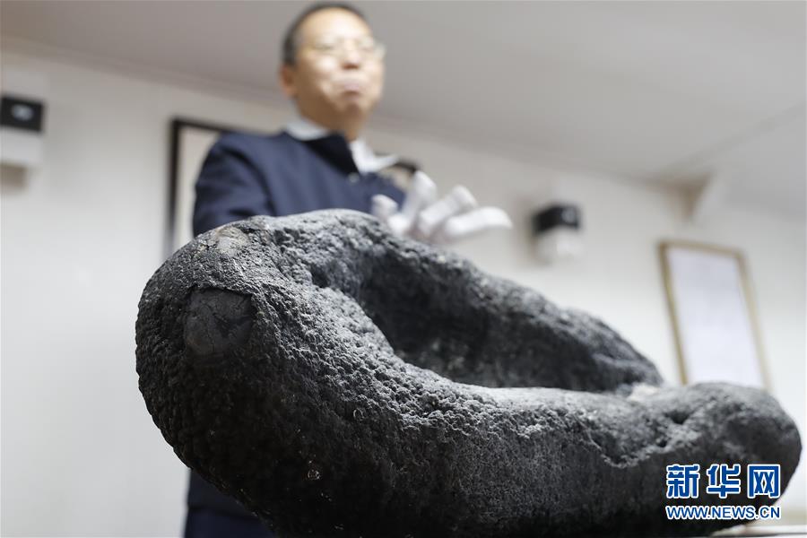 Navio de pesquisa chinês completa explora??o do mar profundo em 2017