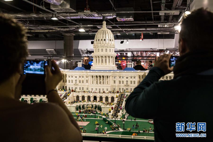 Pol?nia realiza Expo de LEGO