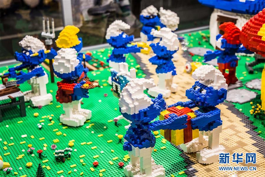 Pol?nia realiza Expo de LEGO