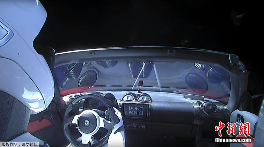 SpaceX lan?a com sucesso foguete Falcon Heavy