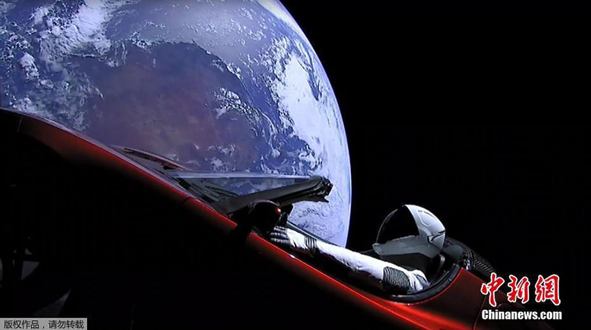 SpaceX lan?a com sucesso foguete Falcon Heavy