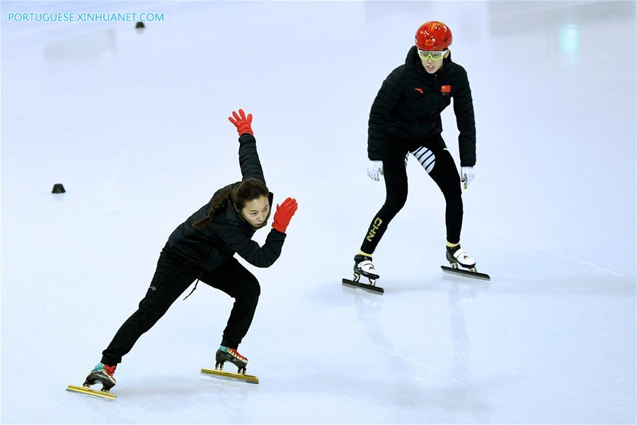 Equipe de patina??o de pista curta da China treina na Coreia do Sul para os Jogos Olímpicos de Inverno de PyeongChang 2018