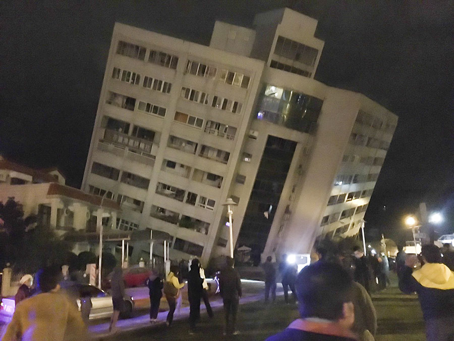 Terremoto deixa 9 mortos em Taiwan