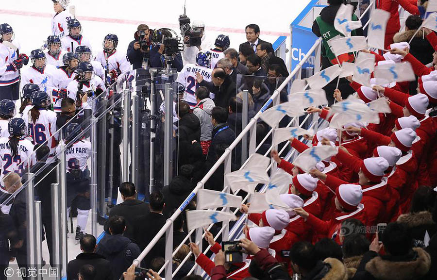 Galeria: Claque de apoio da RPDC nos Jogos Olímpicos de PyeongChang