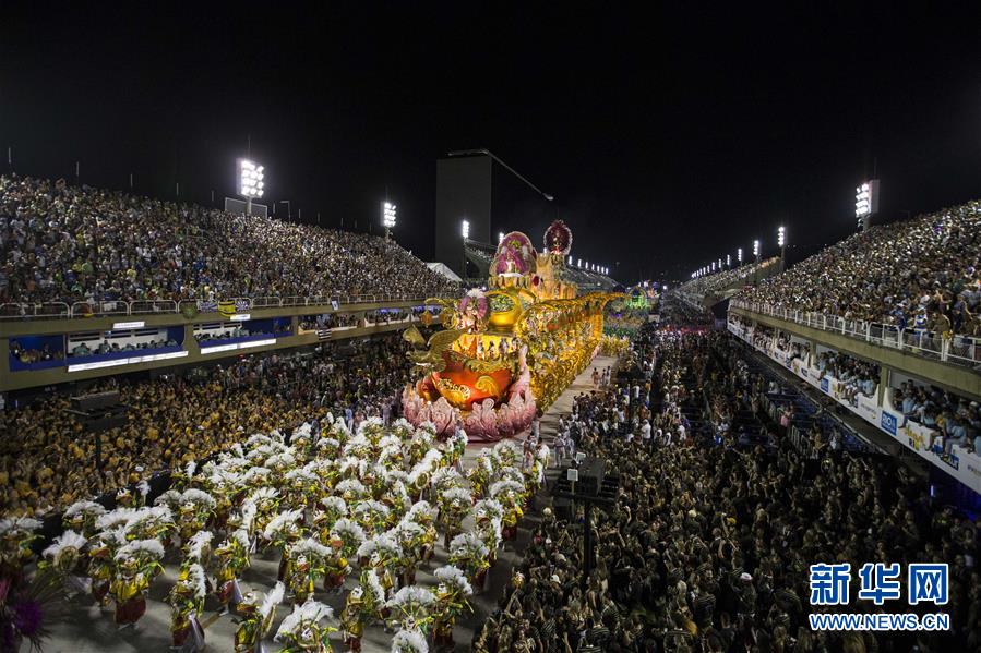 Galeria: Desfiles de escolas de samba da Série A encerrados com sucesso no Rio de Janeiro