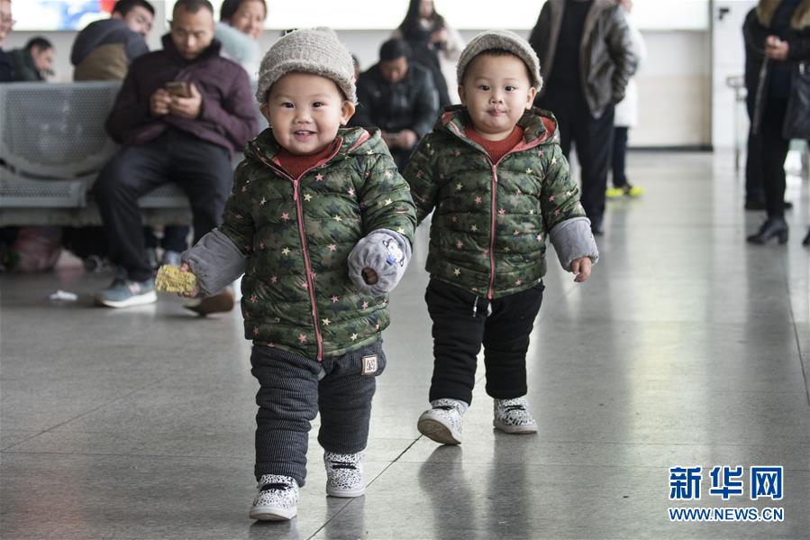 China: Novo pico de viagens no regresso do feriado do Festival da Primavera