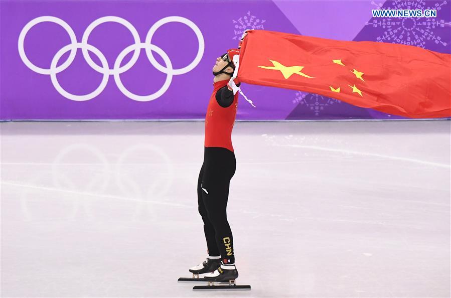 Wu Dajing bate recorde e conquista medalha de ouro em patina??o de velocidade em pista curta