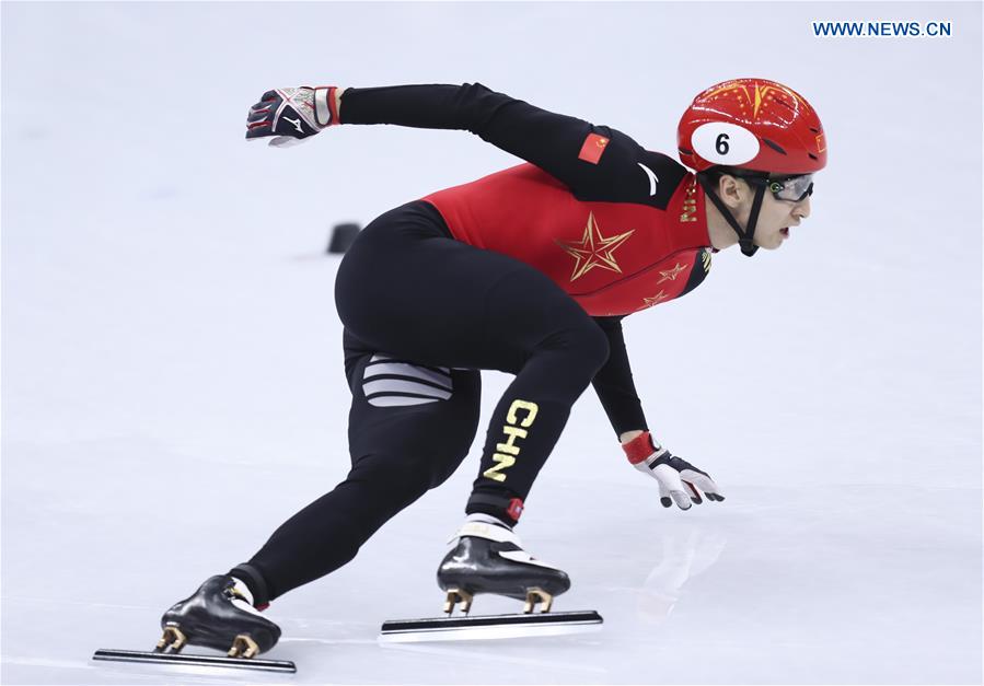 Wu Dajing bate recorde e conquista medalha de ouro em patina??o de velocidade em pista curta