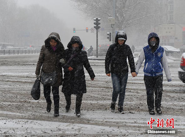 Forte tempestade de neve atinge nordeste da China