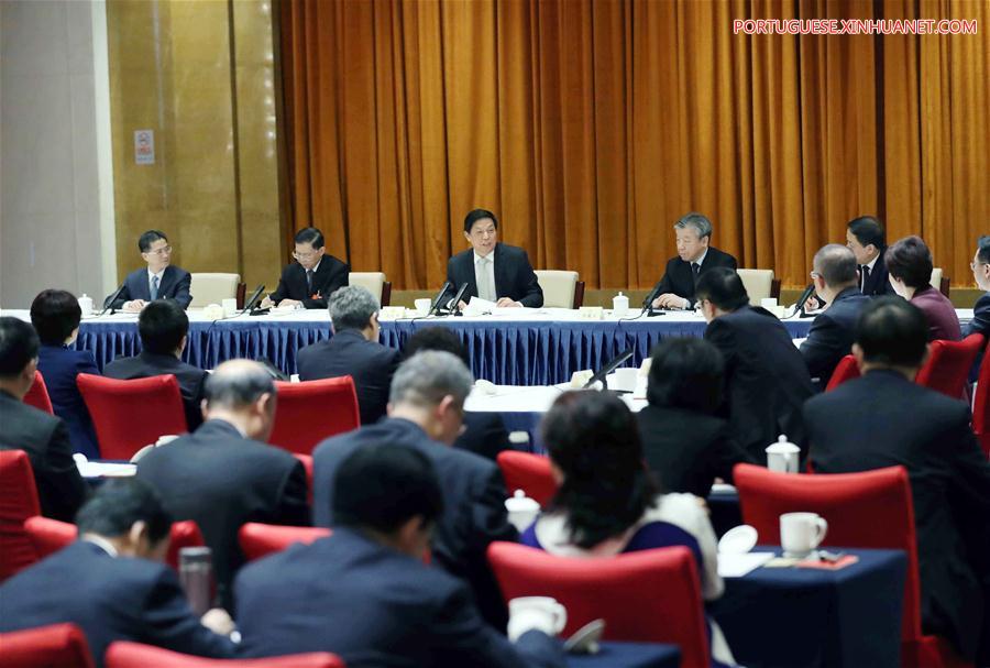 Líderes chineses sublinham lideran?a do PCCh em discuss?es com conselheiros políticos