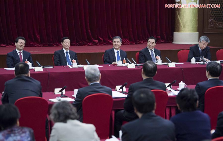 Líderes chineses sublinham lideran?a do PCCh em discuss?es com conselheiros políticos