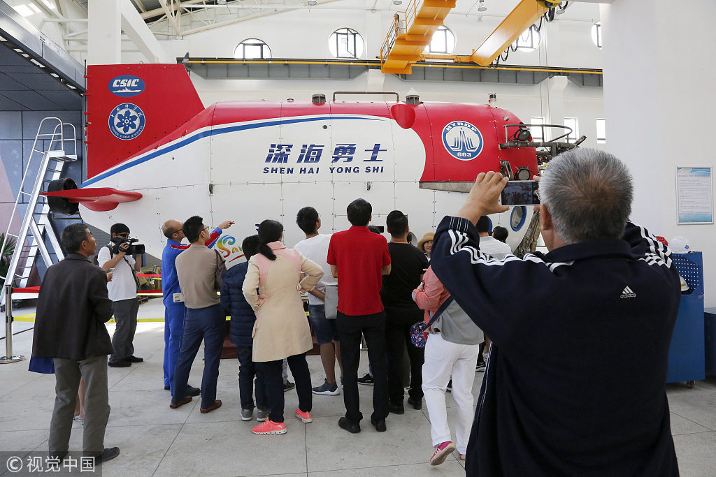 Galeria: Submersível tripulado aberto ao público em Sanya