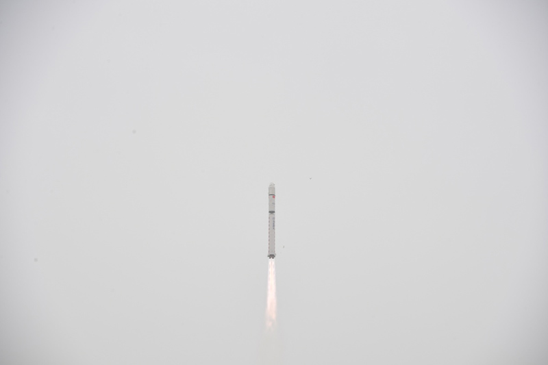 China lan?a satélite de explora??o terrestre