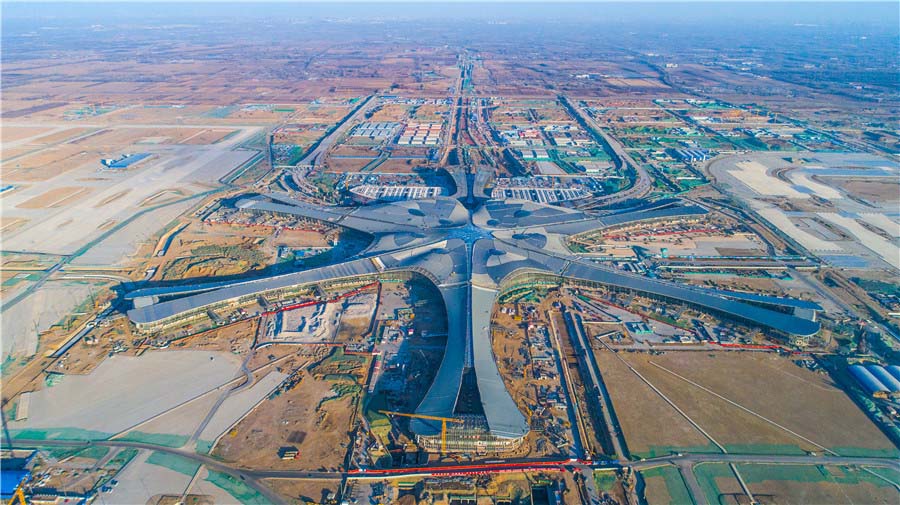 Panorama aéreo do novo aeroporto de Beijing
