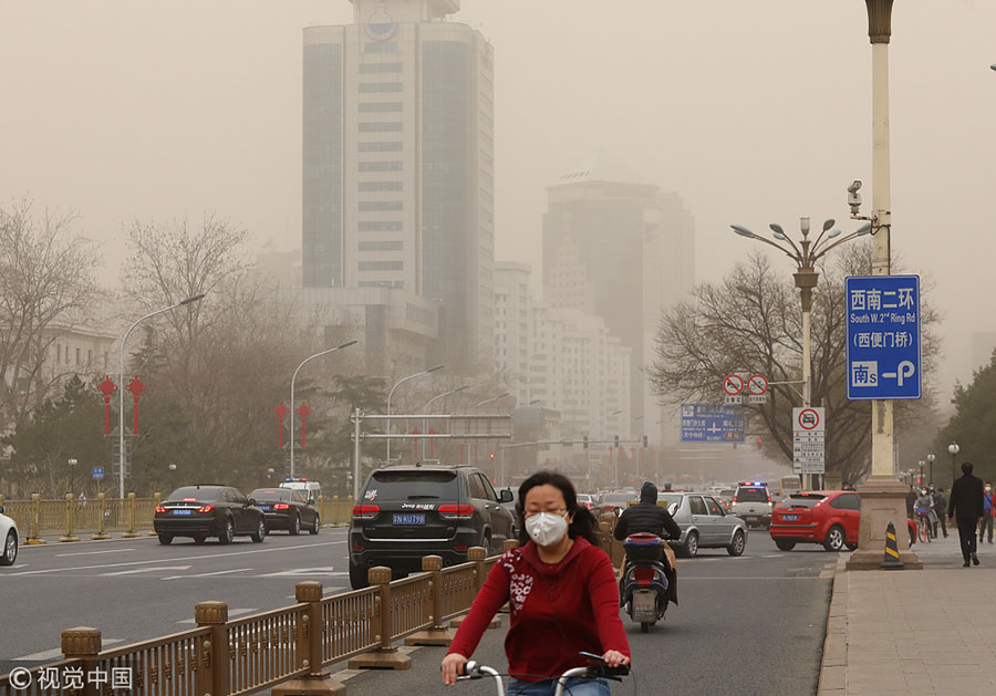 Tempestade de areia cobre norte da China com manto de poeira