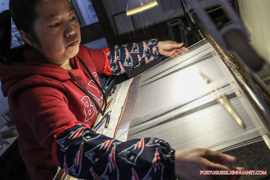 Empresa preserva patrim?nio e desenvolve o brocado Song em Suzhou