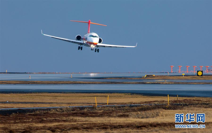 Jato fabricado na China completa teste de voo com ventos cruzados