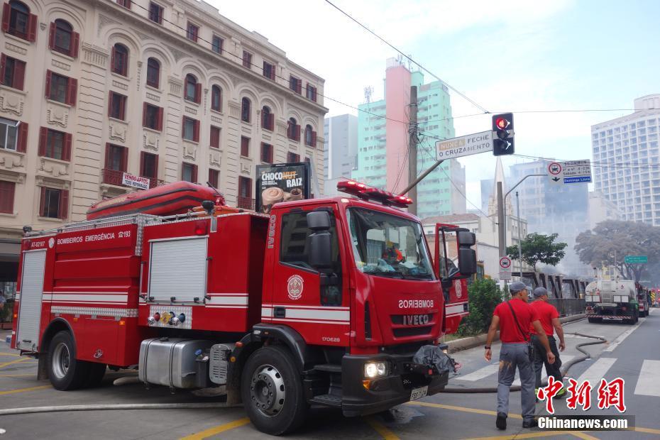 Colapso de edifício após incêndio deixa 1 morto e 3 desaparecidos em S?o Paulo