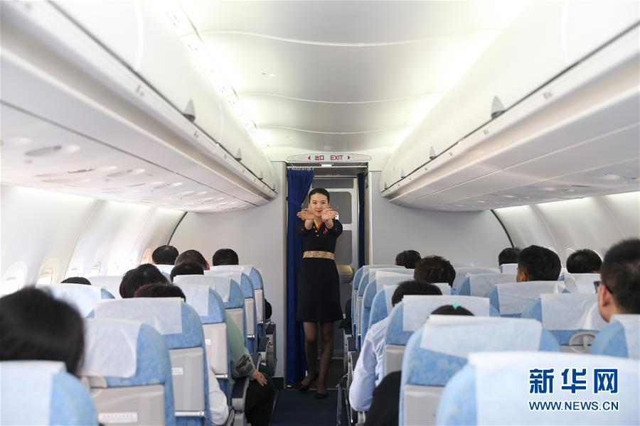 Jato regional chinês ARJ21 voa em rotas novas em regi?o extremamente fria