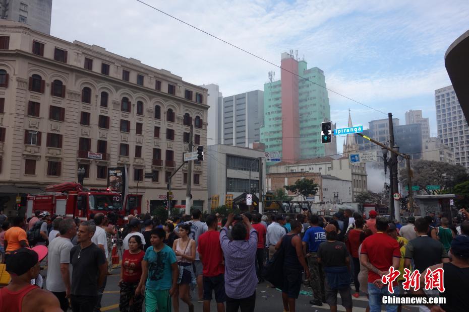 Aumenta para 49 o número de pessoas desaparecidas após queda de um prédio em S?o Paulo