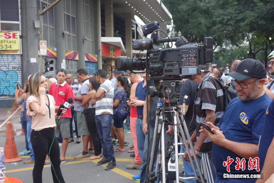 Aumenta para 49 o número de pessoas desaparecidas após queda de um prédio em S?o Paulo