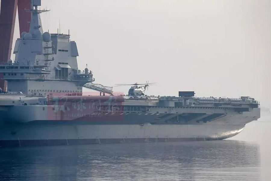 Porta-avi?es de fabrico doméstico testa opera??o com helicópteros