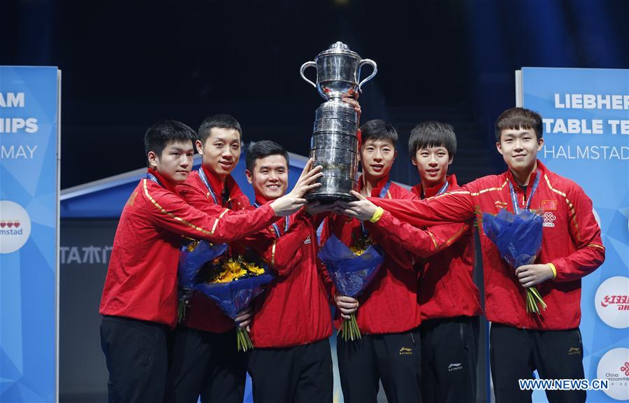 Equipa masculina chinesa arrecada 9o título consecutivo nos mundiais de ténis de mesa