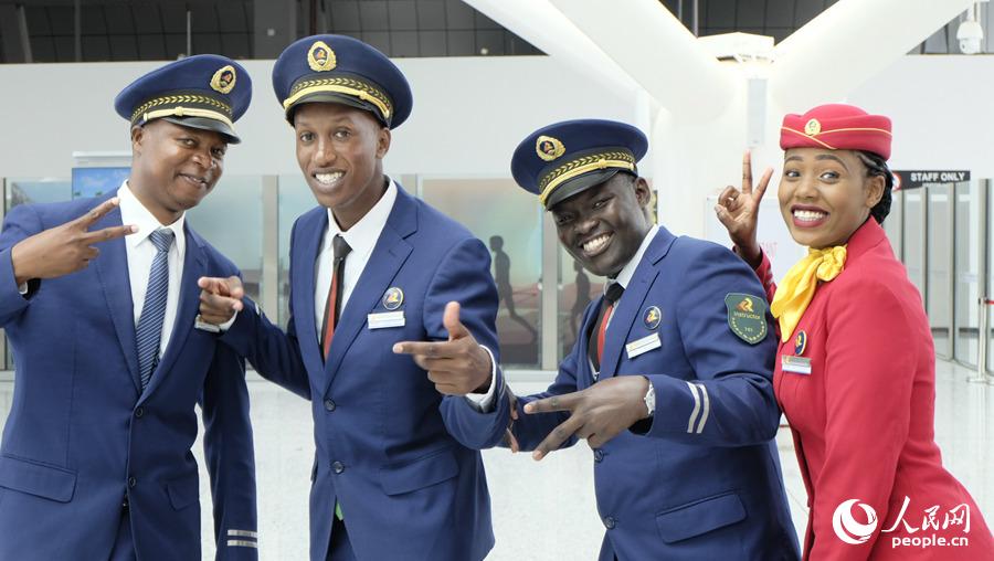 Galeria: Tripula??o da linha ferroviária Nairobi-Mombasa