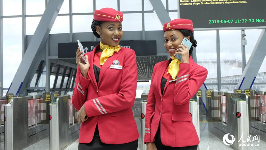 Galeria: Tripula??o da linha ferroviária Nairobi-Mombasa