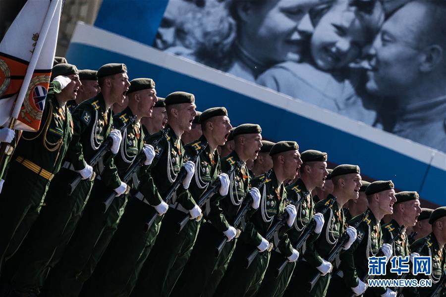 Rússia realiza parada militar em celebra??o do Dia da Vitória