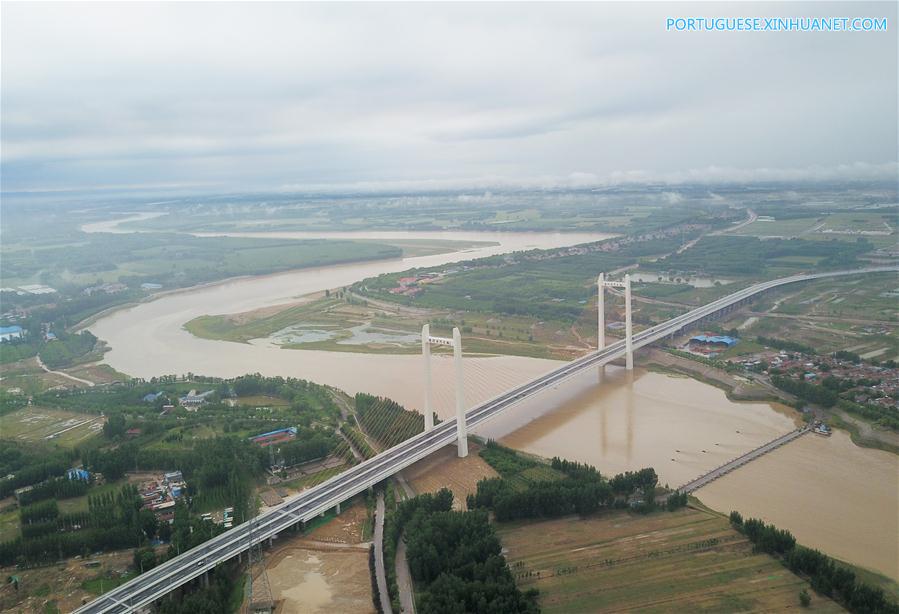 Ponte Qihe do rio Amarelo entra em opera??o em Shandong, leste da China