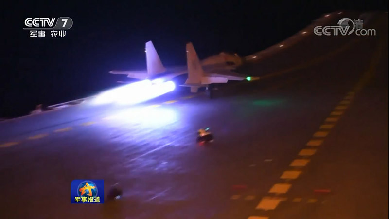 China realiza manobras de voo noturnas no porta-avi?es Liaoning